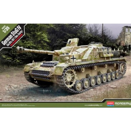 MAQU.ACAD. 1/35 TANQUE GERMAN STUG IV 13522
