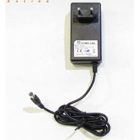 CARGADOR 24V PLOMO PATIN 1.5 AMP  conector jack 3.5mm